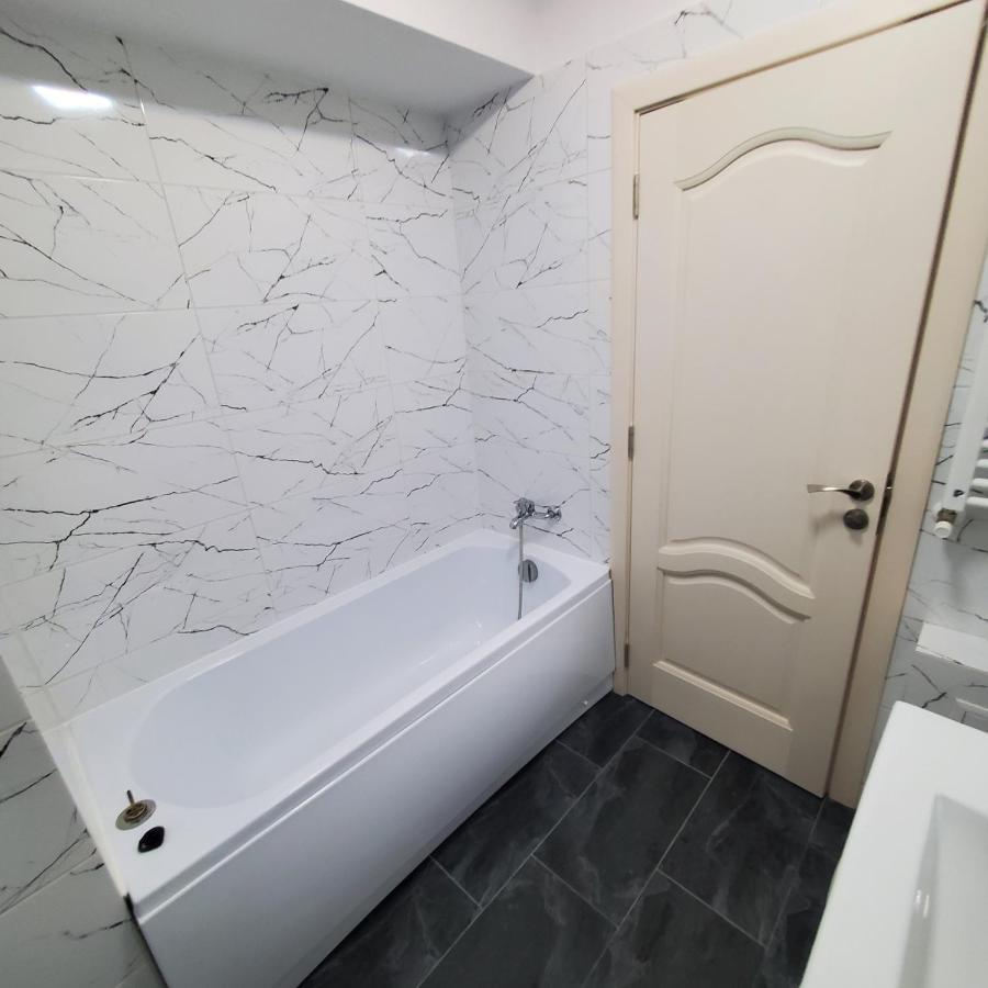 Luxury Apartament Bacovia Bacau Exterior photo